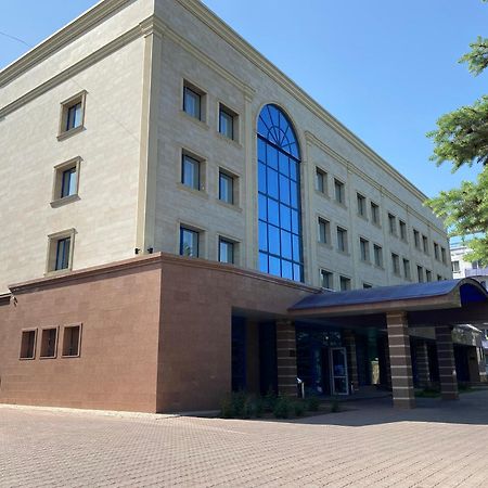 Nurtau Hotell Pavlodar Eksteriør bilde