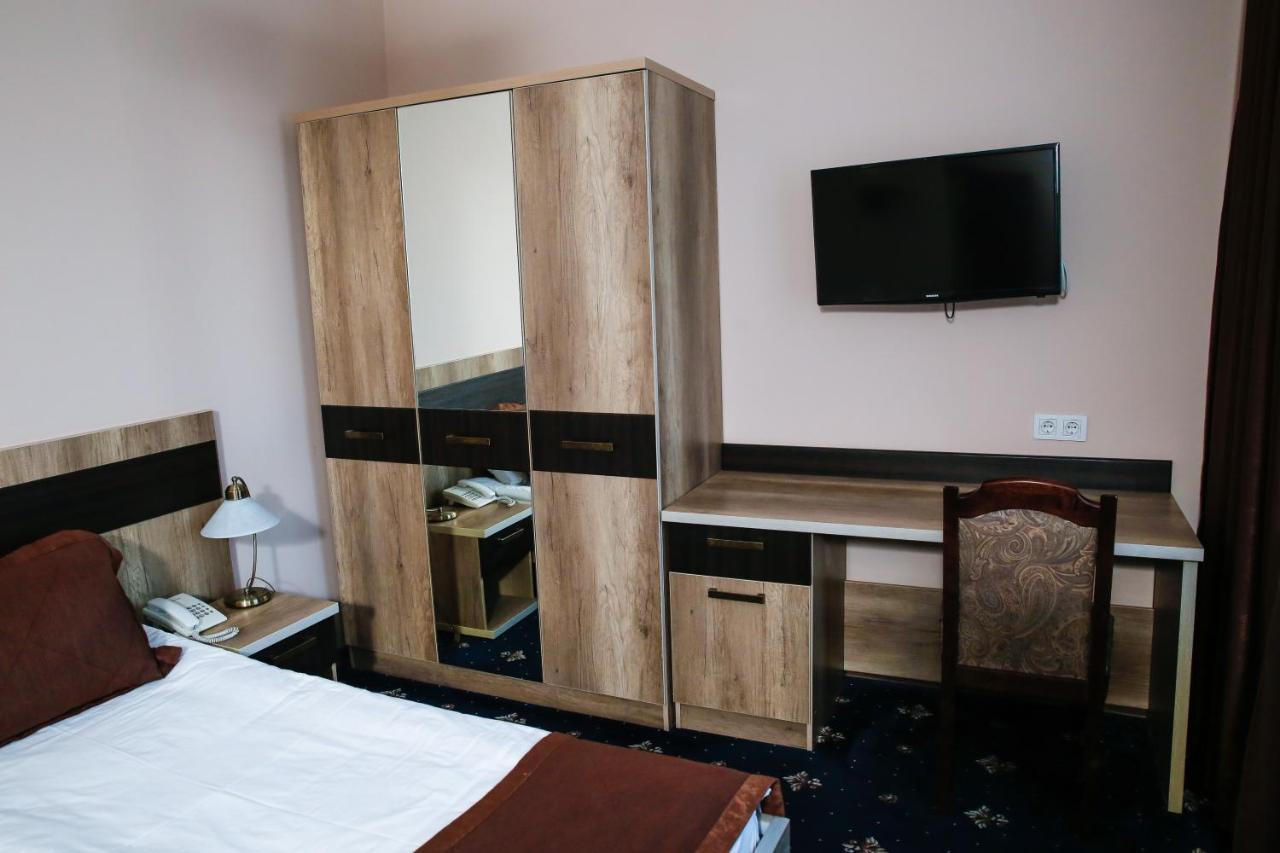 Nurtau Hotell Pavlodar Eksteriør bilde
