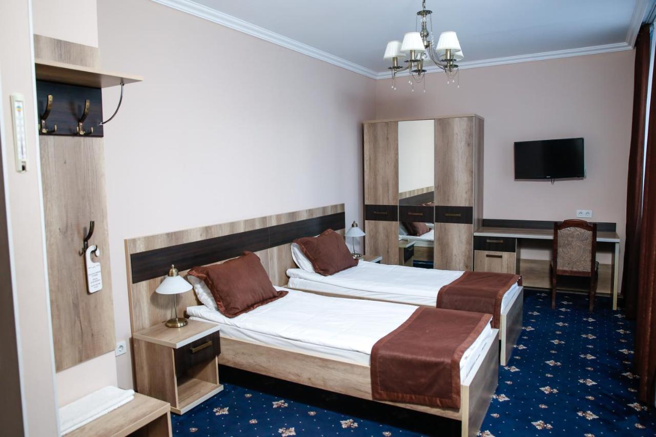 Nurtau Hotell Pavlodar Eksteriør bilde