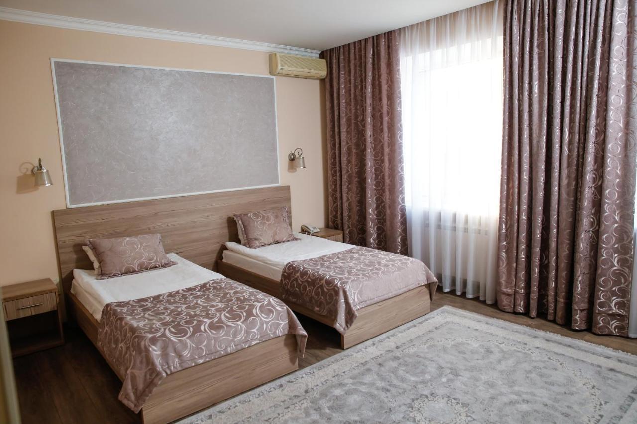 Nurtau Hotell Pavlodar Eksteriør bilde
