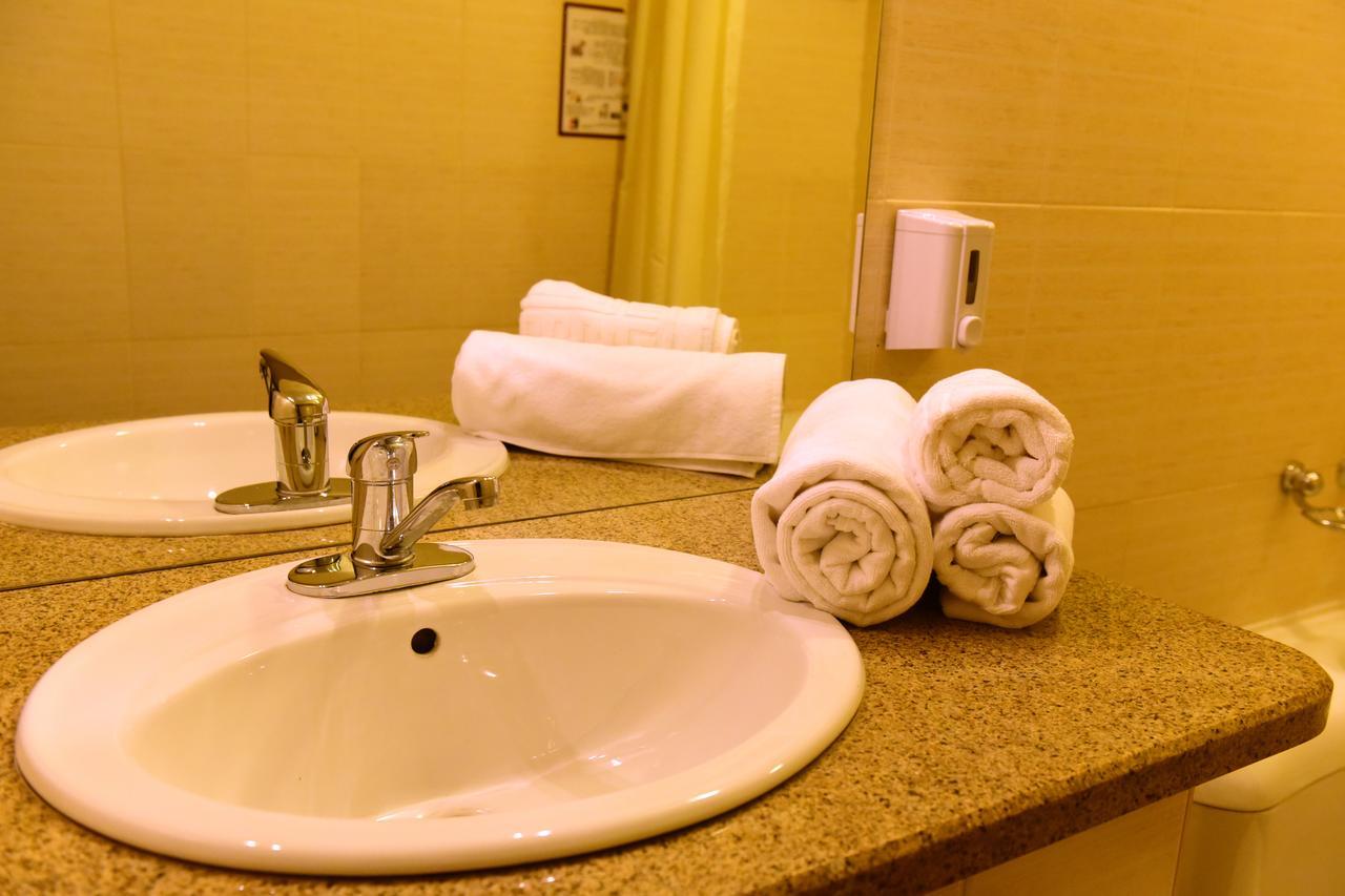 Nurtau Hotell Pavlodar Eksteriør bilde